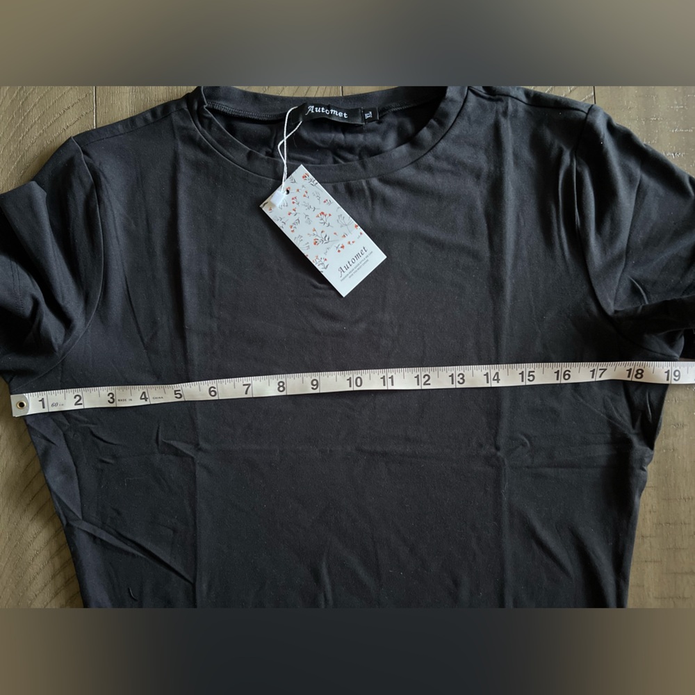 Black Short Sleeve Top. Size XL - NWT - Picture 3 of 7